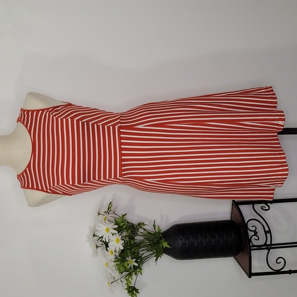 Banana Republic Red and White Striped Sleeveless Dress SZ 0 - Picture 1 of 10